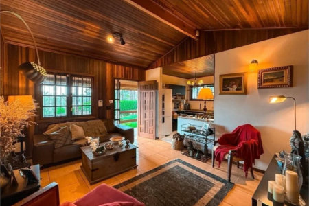 Casa à venda com 3 quartos, sendo 1 suíte, em Chácara São João, Carapicuíba, SP