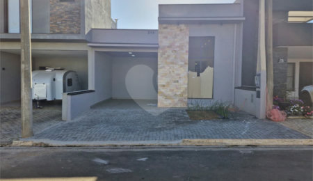 Casa à venda com 3 quartos, sendo 1 suíte,  em Residencial Lago dos Ipês, Itapetininga, SP