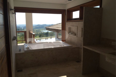 Casa à venda com 5 suítes no condomínio Fazenda da Grama, Itupeva - SP