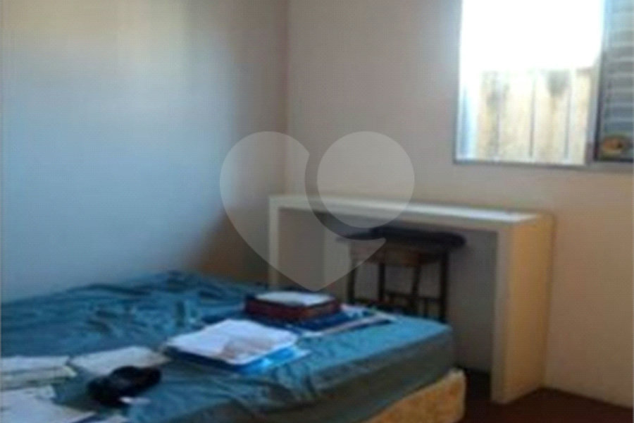 Sobrado à venda com 6 quartos em Cangaíba, São Paulo, SP