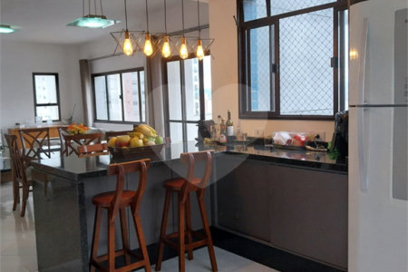 Apartamento à venda com 4 quartos, sendo 1 suíte,  em Vila Ipojuca, São Paulo, SP