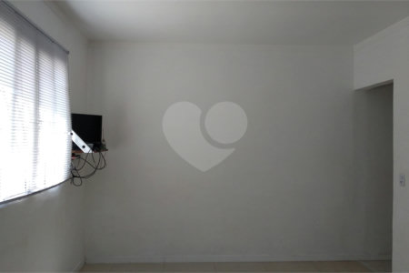 Casa à venda com 3 quartos, sendo 1 suíte, em Vila Mariana, São Paulo, SP