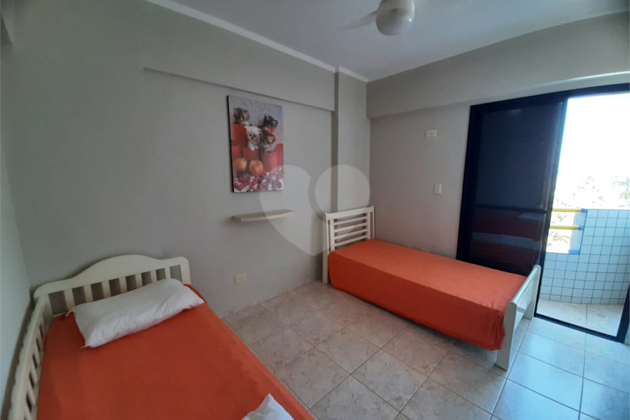 Apartamento à venda com 2 quartos, sendo 1 suíte, em Vera Cruz, Mongaguá, SP