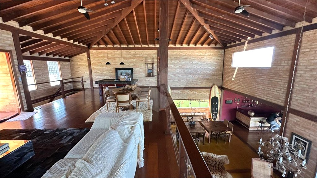 Casa para venda no Condomínio Vivenda do Broa.