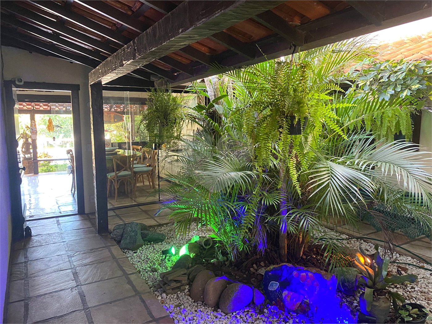 Casa à venda com 6 quartos, sendo 4 suítes, em Canto, Armação dos Búzios, RJ