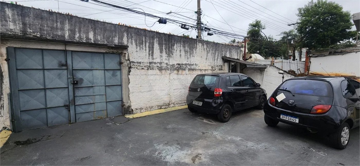 Vende-se Terreno no Jardim Aeroporto