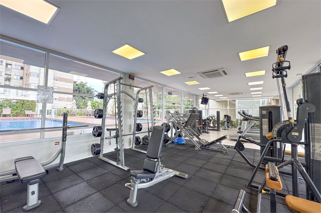 Apartamento de Alto Padrão no Campo Belo para venda com porteira fechada, com 4 dormitórios suítes e 4 vagas com lazer de club.