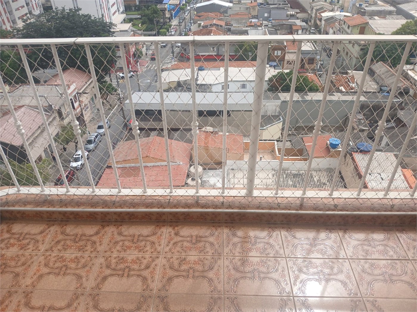Apartamento a venda com porteira fechada no Belem com 95m com 03 dormitórios espaçoso sendo um suíte, 2 vagas. Aceita Permuta.