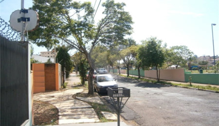 Casa à venda com 3 quartos, sendo 1 suíte,  em Jardim Nova Santa Paula, São Carlos, SP