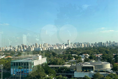 Apartamento à venda com 3 quartos, sendo 1 suíte, em Cerqueira César, São Paulo, SP