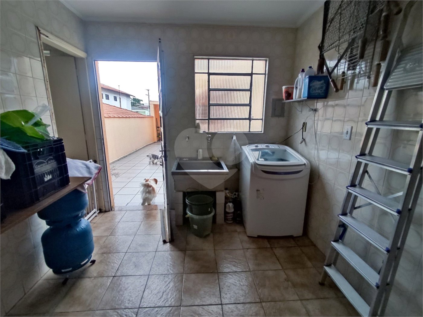 Sobrado à venda com 3 quartos, sendo 1 suíte, em Tremembé, São Paulo, SP