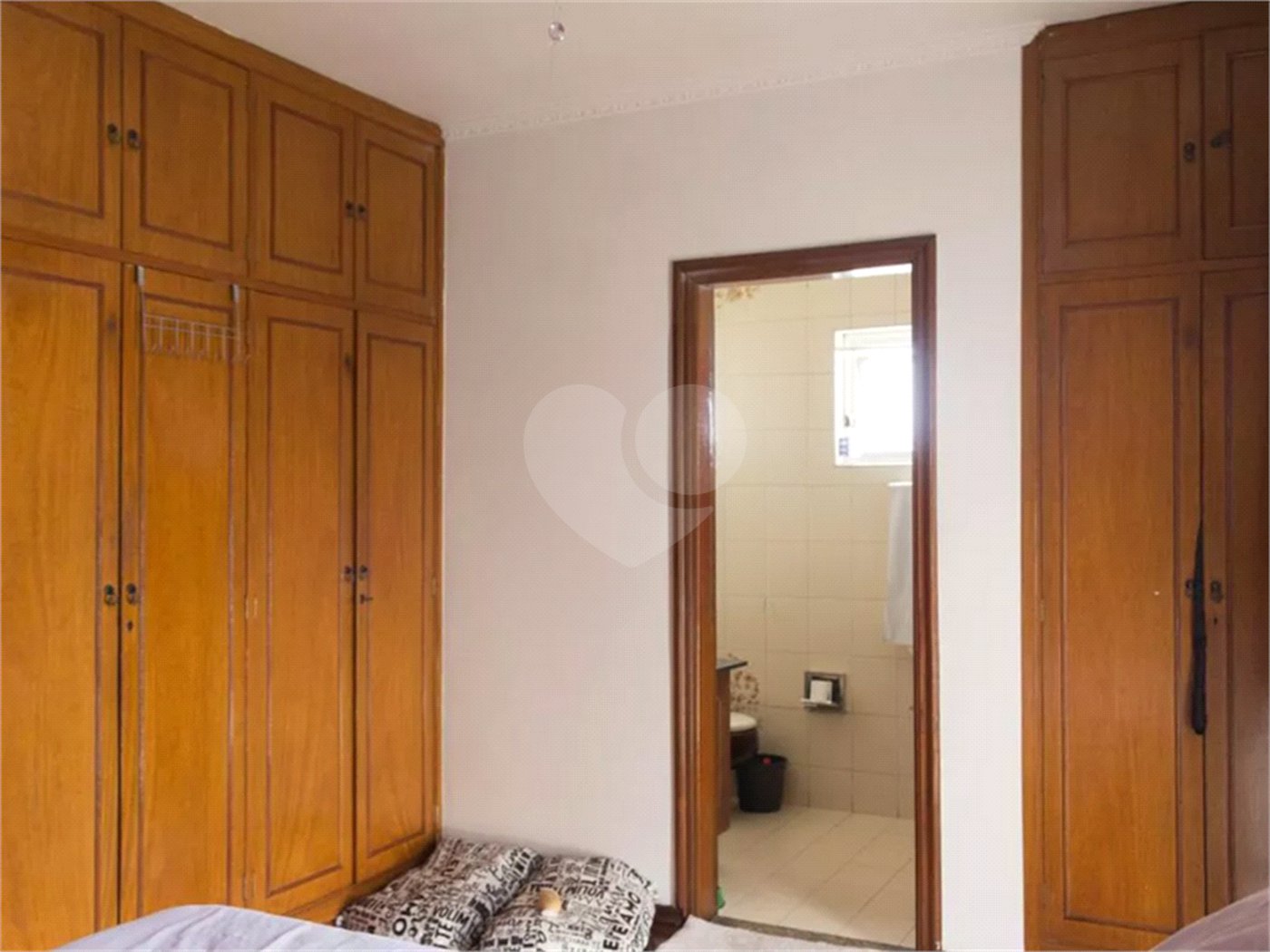 Sobrado à venda com 4 quartos, sendo 1 suíte, em Vila Jaguara, São Paulo, SP