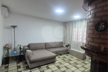 Casa à venda com 4 quartos, sendo 3 suítes,  em Planalto Paulista, São Paulo, SP
