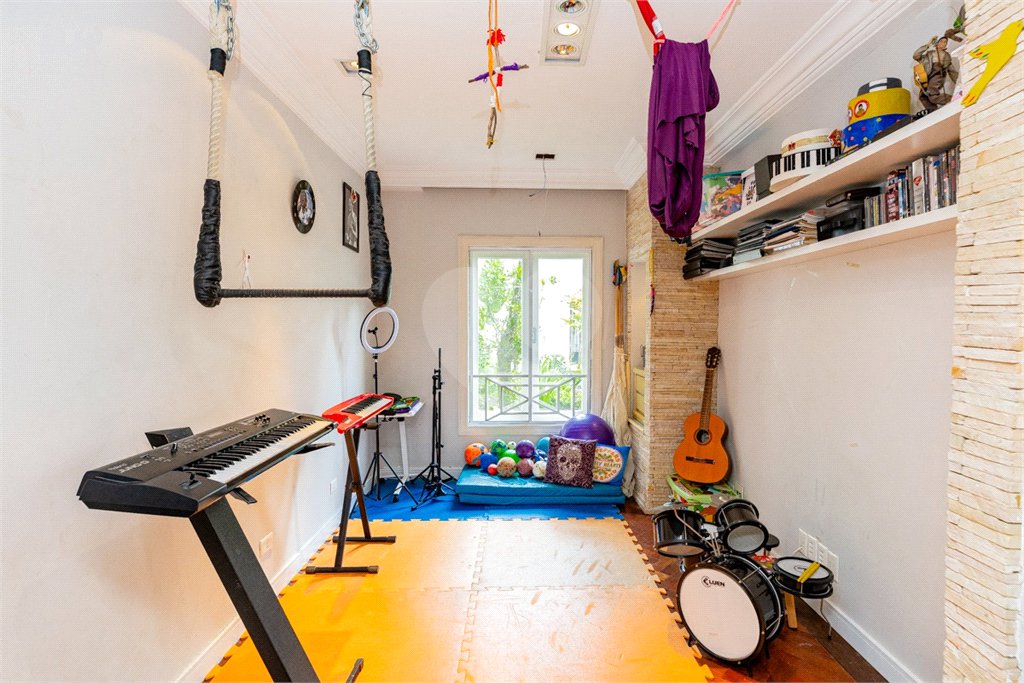 Casa à venda com 4 suítes no condomínio Saint Germain, São Paulo - SP