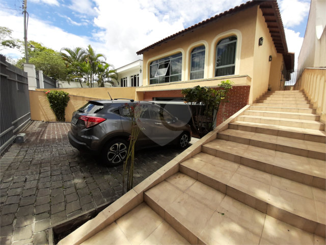 Casa Térrea à venda com 4 quartos, sendo 1 suíte,  em Jardim França, São Paulo, SP