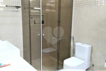 Chácara à venda com 6 quartos, sendo 4 suítes,  em Pinheirinho, Vinhedo, SP