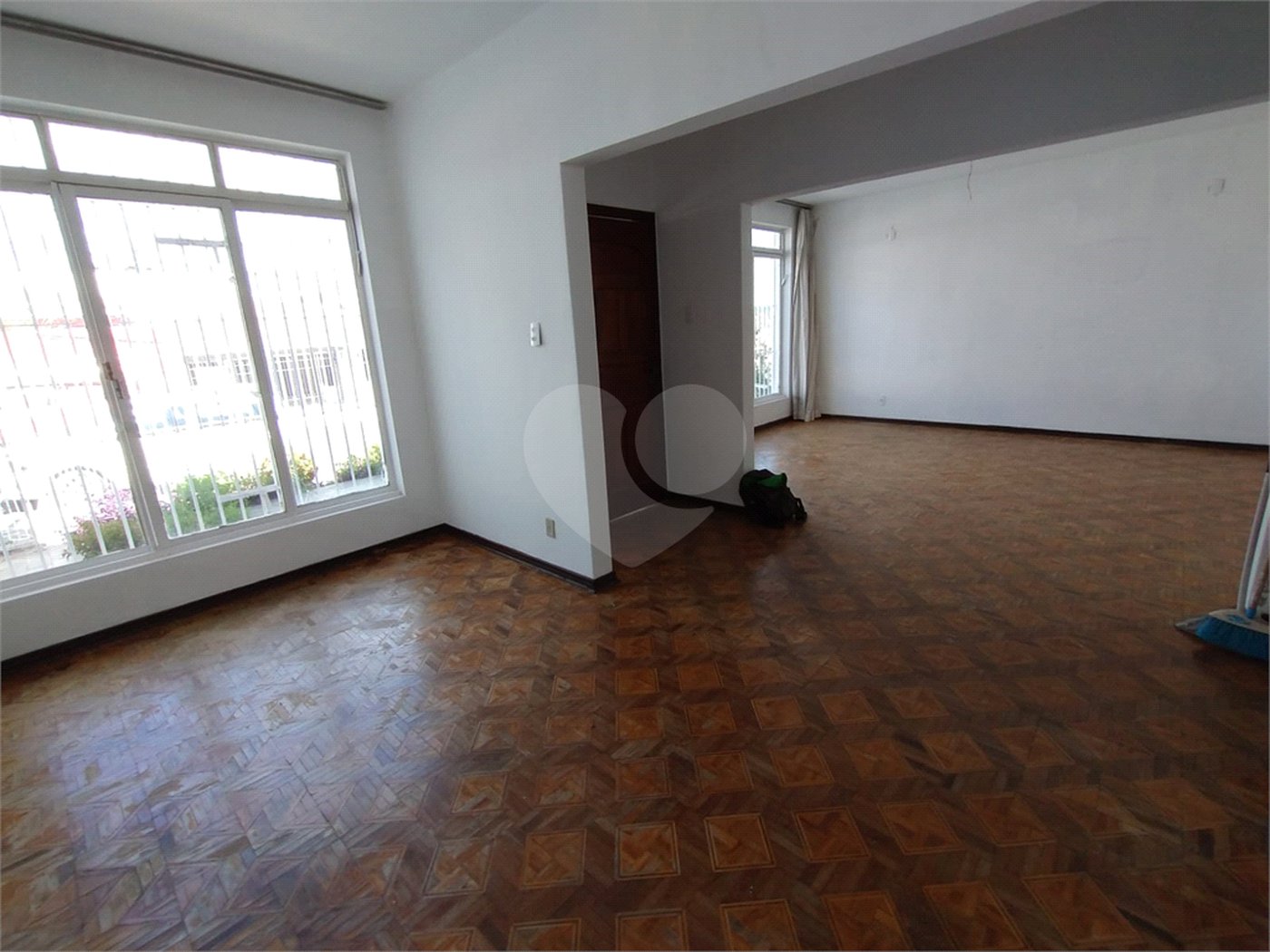 Casa à venda ou para alugar com 4 quartos, sendo 3 suítes,  no Centro, Itapetininga, SP