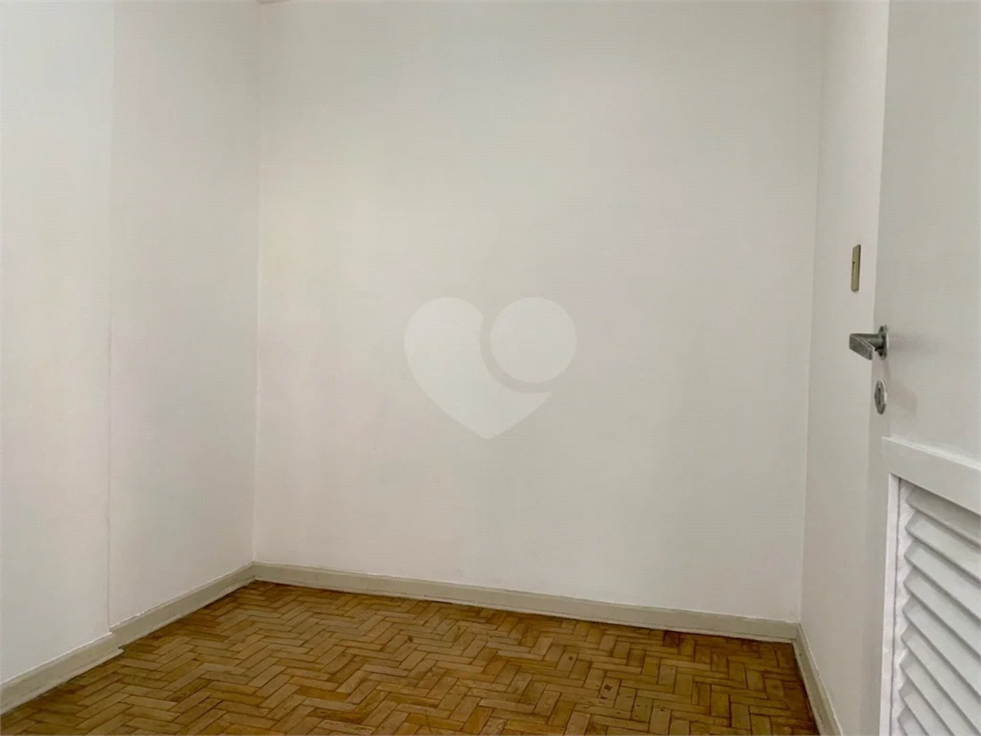 Excelente oportunidade! Paraíso 125m², 3dormitórios sendo 1 suíte, 1 vaga.