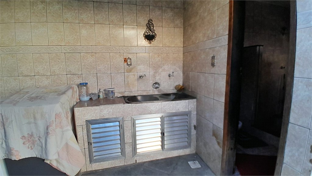 Casa à venda com 4 quartos, sendo 1 suíte, em Bangu, Rio de Janeiro, RJ