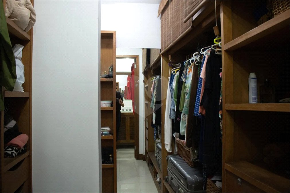 Apartamento à venda com 3 quartos, sendo 1 suíte, em Copacabana, Rio de Janeiro, RJ