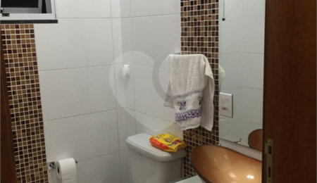 Sobrado à venda com 3 quartos, sendo 1 suíte, em Alto da Boa Vista, Mogi das Cruzes, SP