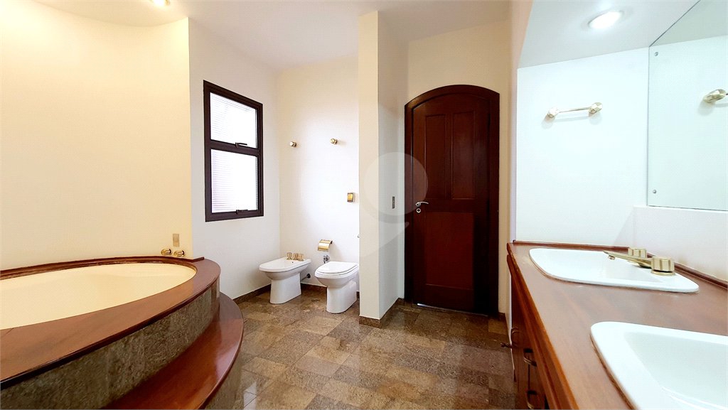Apartamento à venda com 4 quartos, sendo 2 suítes,  em Vila Seixas, Ribeirão Preto, SP