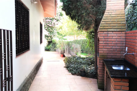 Casa Térrea à venda com 4 quartos, sendo 1 suíte, em Butantã, São Paulo, SP