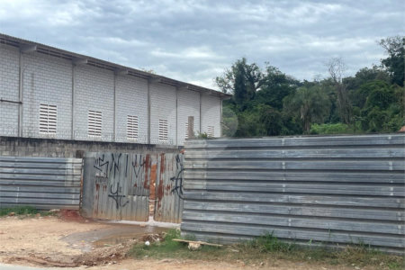 Terreno à venda em Jardim do Rio Cotia, Cotia, SP