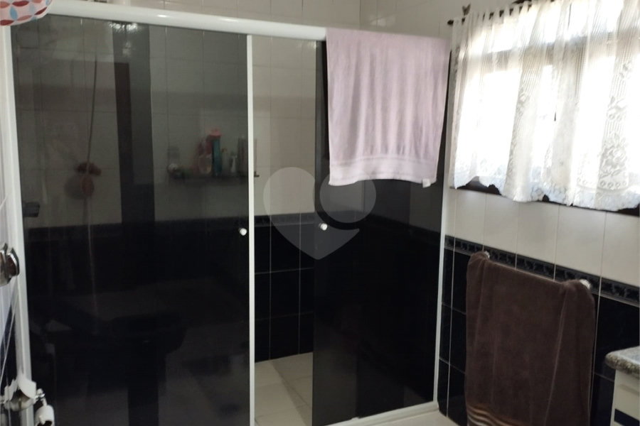 Sobrado à venda com 4 quartos, sendo 1 suíte, em Tremembé, São Paulo, SP