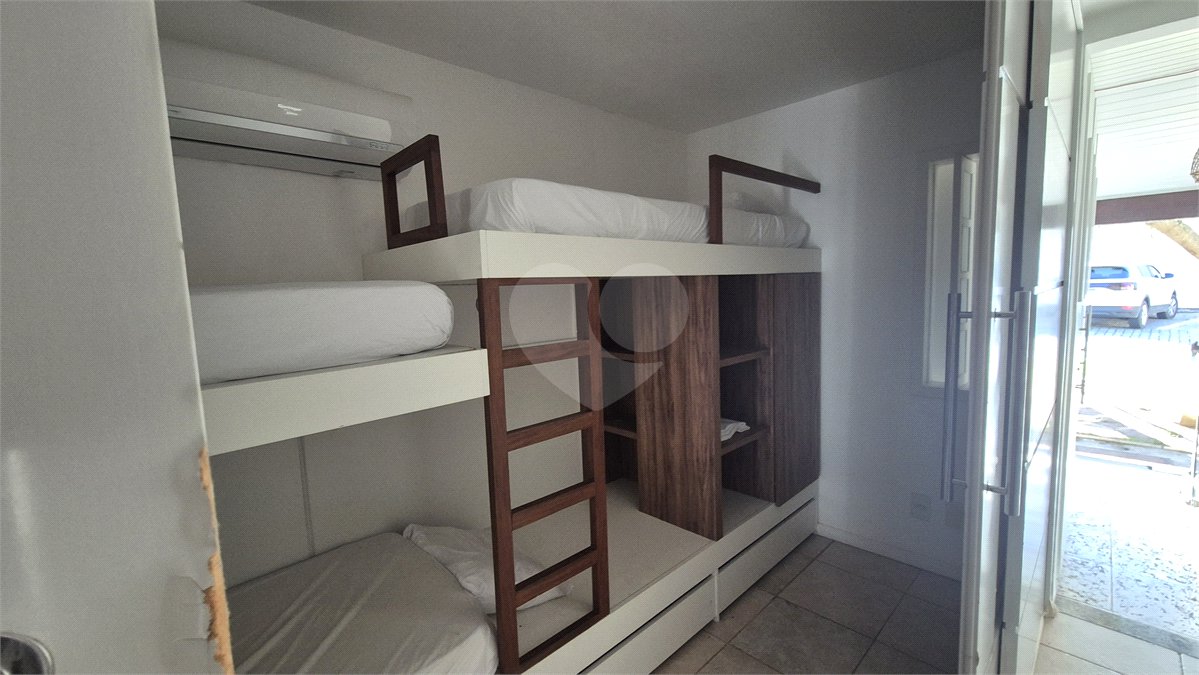 Casa em condomínio à venda com 3 quartos, sendo 2 suítes, em Geribá, Armação dos Búzios, RJ