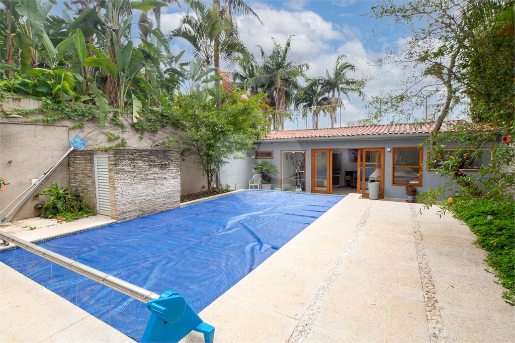 Casa à venda com 3 suítes em Brooklin, São Paulo, SP