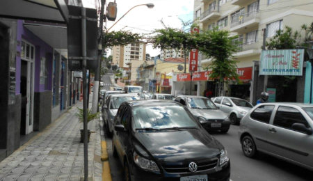 Casa à venda com 2 quartos no Centro, Serra Negra, SP