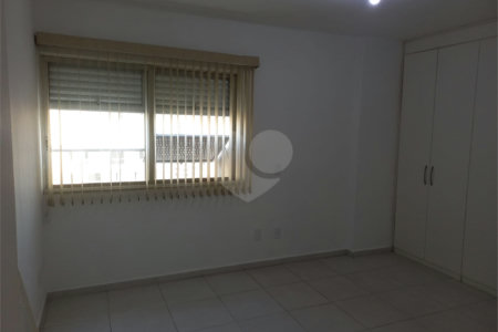 Apartamento à venda com 2 quartos, sendo 1 suíte,  em Perdizes, São Paulo, SP