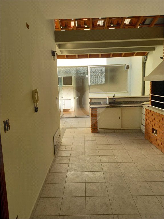 Sobrado à venda com 5 quartos, sendo 2 suítes,  em Tremembé, São Paulo, SP