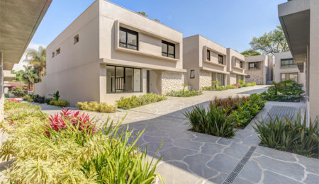 Casa à venda com 4 suítes no condomínio Hípica Max Garden, São Paulo - SP