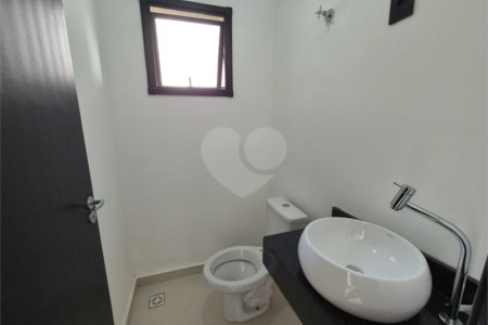 Casa à venda com 3 quartos, sendo 1 suíte, em Jardim Paraíso da Usina, Atibaia, SP