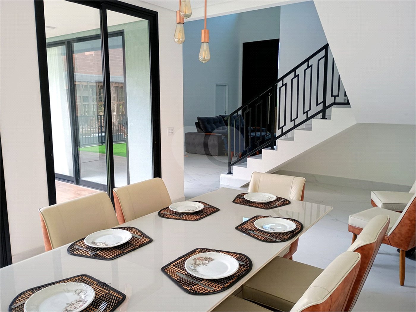 Casa à venda ou para alugar com 4 suítes no Centro, Jambeiro, SP