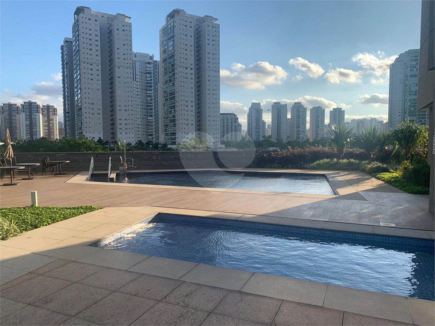 Apartamento à venda com 2 quartos, sendo 1 suíte, em Parque Industrial Tomas Edson, São Paulo, SP