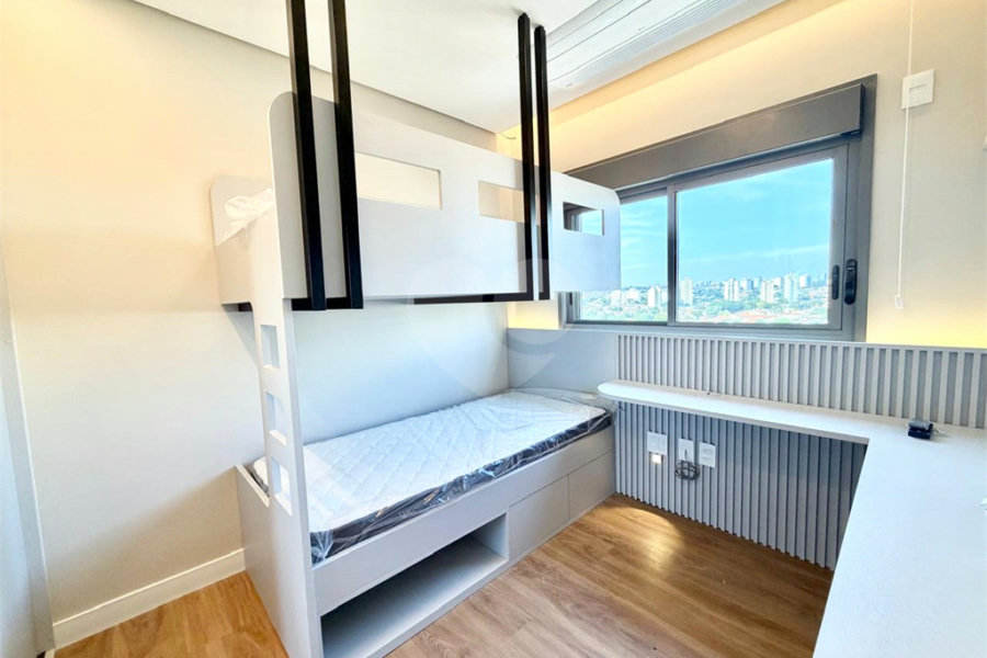 Apartamento à venda com 3 suítes em Campo Belo, São Paulo, SP