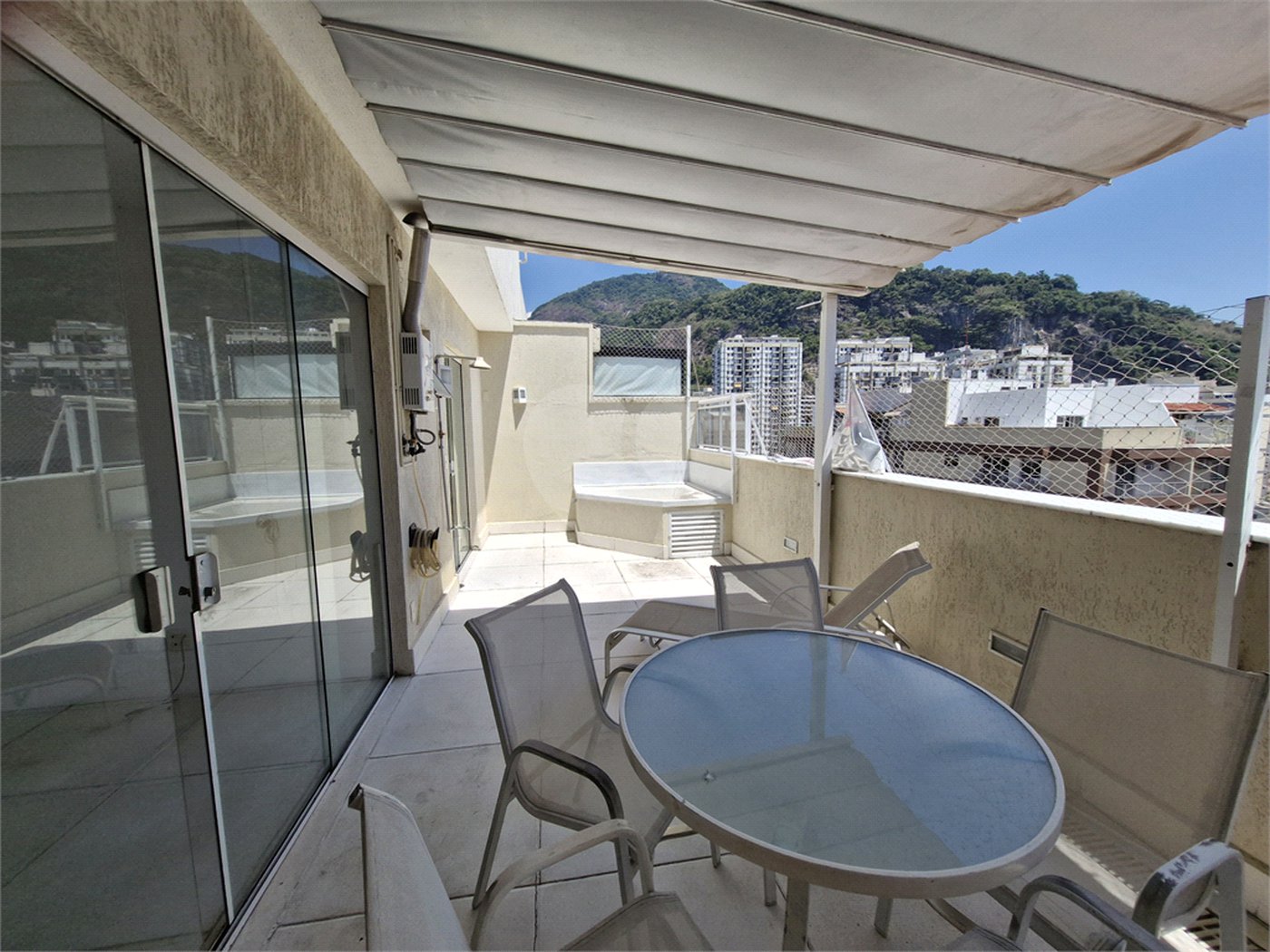 Cobertura à venda com 2 suítes em Botafogo, Rio de Janeiro, RJ