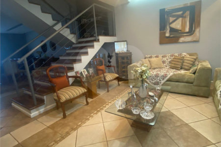 Casa à venda com 4 suítes no condomínio Okinawa, Paulínia - SP