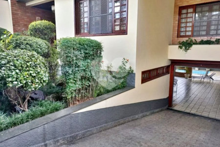 Sobrado à venda com 4 quartos, sendo 2 suítes,  em Água Fria, São Paulo, SP
