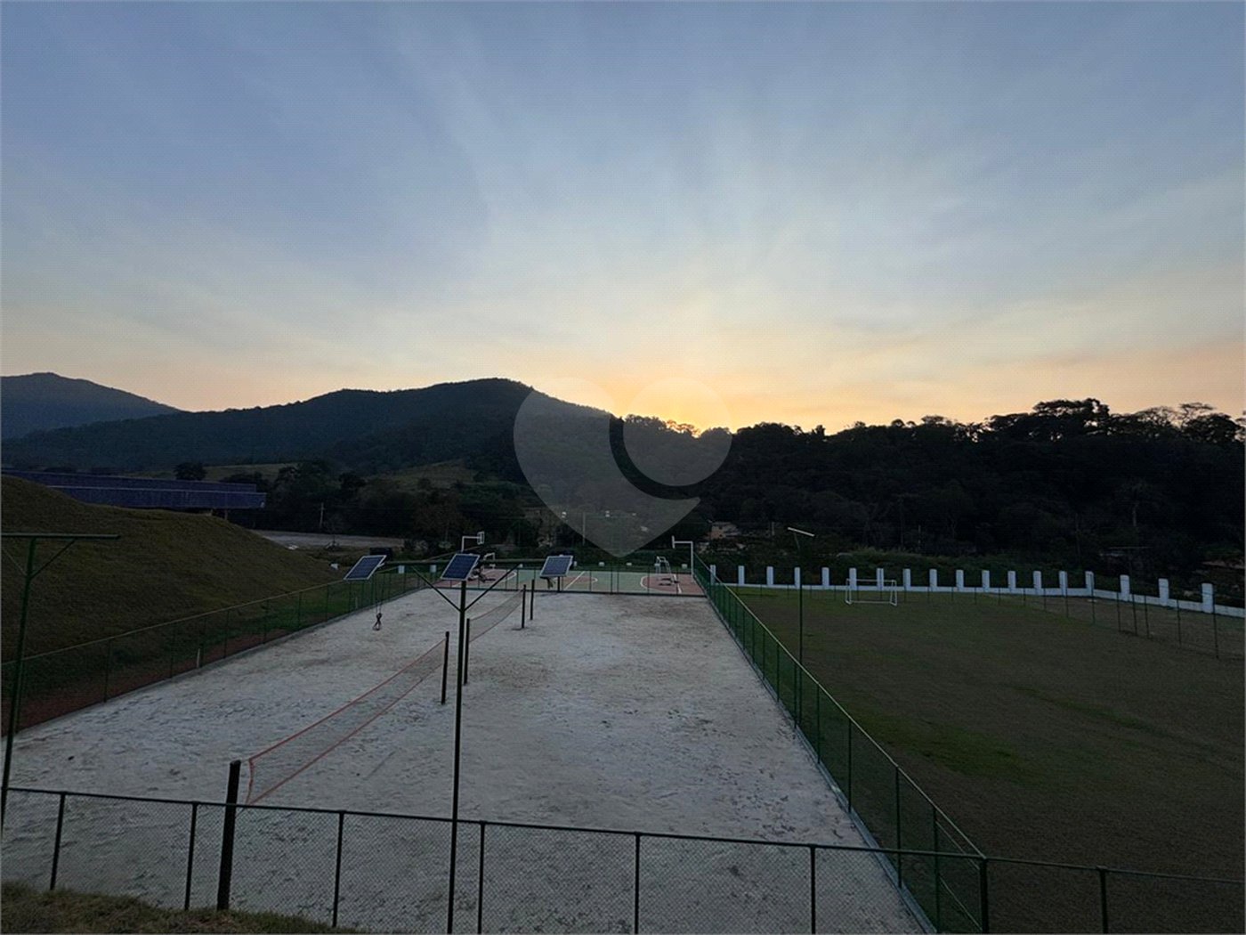Terreno à venda no condomínio Portal Lamis I, Atibaia - SP