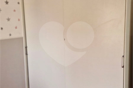 Casa à venda com 3 quartos, sendo 1 suíte,  no condomínio Moradas do Horto, São Paulo - SP