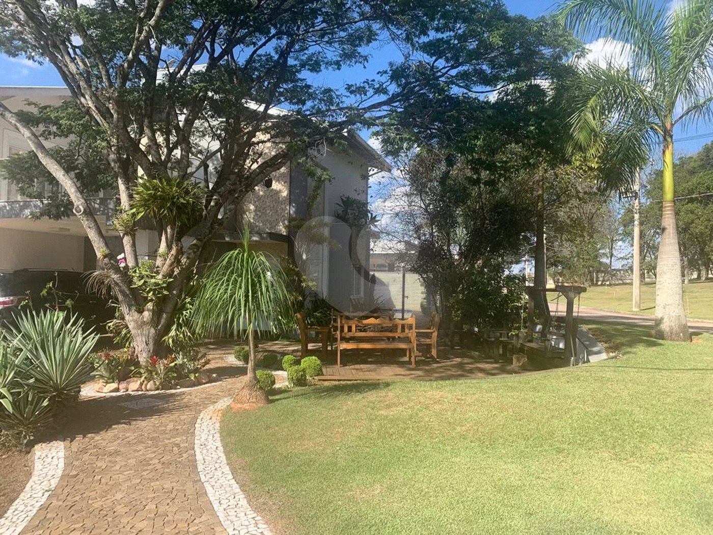 Casa à venda com 4 quartos, sendo 1 suíte, no condomínio Ibiaram, Itupeva - SP