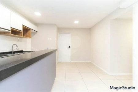 Apartamento à venda com 2 quartos em Vila Carmosina, São Paulo, SP
