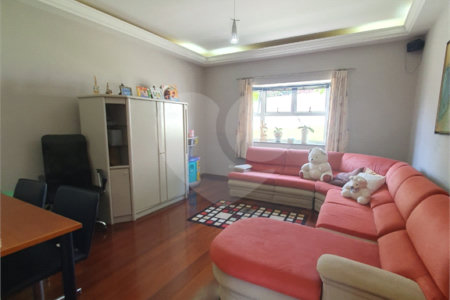 Casa à venda com 5 suítes no condomínio Vila Hípica I, Vinhedo - SP