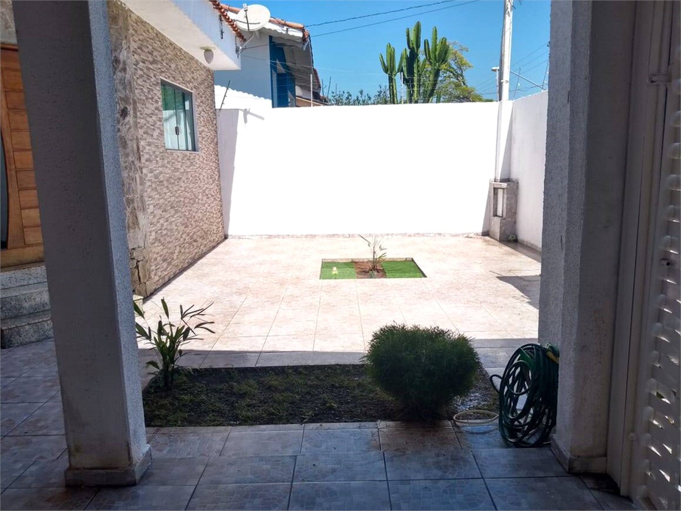 Casa à venda com 4 quartos, sendo 1 suíte, em Parque Santa Rosa, Suzano, SP