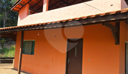 Chácara à venda ou para alugar com 3 quartos, sendo 1 suíte,  em Parque Residencial Itapeti, Mogi das Cruzes, SP