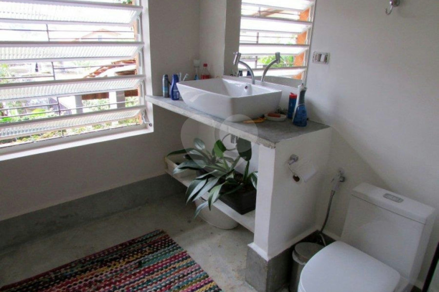 Casa Térrea à venda com 3 quartos, sendo 1 suíte,  no condomínio Travessa Nicolas Jancu,52, São Paulo - SP